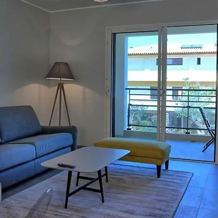 Vakantiehuis L'ile-rousse Sleeps 2 Pool Air Con T805884